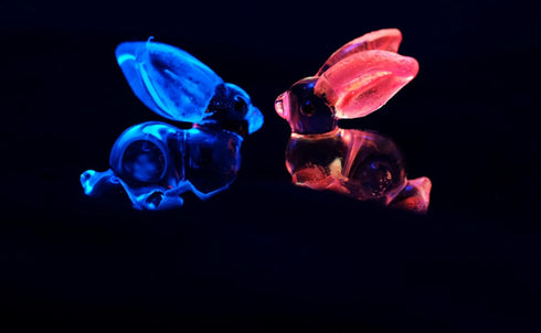 Garden Deco Glow in The Dark Tiny RABIT Hand Blown Art Glass Figurine Ornament Sculpture...