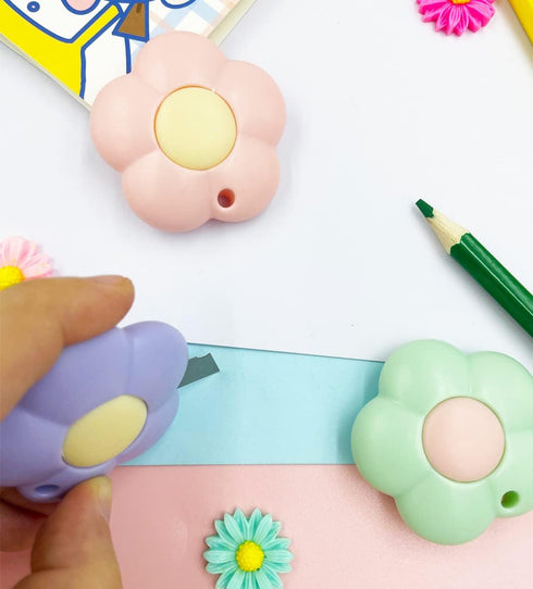 Cute Retractable Box Cutters, 3Pcs Flower Shaped Mini Art Cutter Utility Knife Sharp Cartons Cardboard Cutter Razor Knife Smooth Pointed Mechanism...