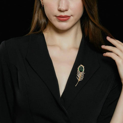 14K Gold Plated Feather Brooch Pin for Women Men With Simulated Emerald Cubic Zirconia Rhinestone Lapel Suit Badges Brooches Pins Fashion Delicate...