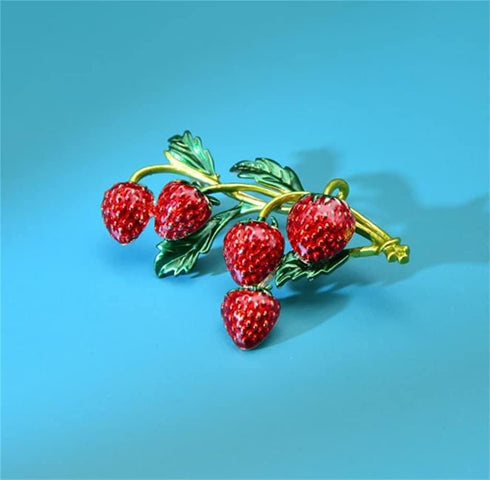 Strawberry Enamel Brooch For Women Red Strawberry Pin Brooch Fruit Brooches Pins Badges for Clothing Backpacks Bag...