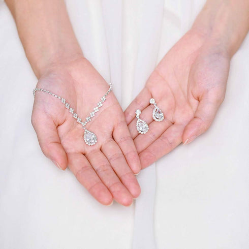 Yean Bride Silver Bridal Necklace Earrings Set Crystal Wedding Jewelry Set Rhinestone Choker Necklace for Women and Girls (Set of 3)...