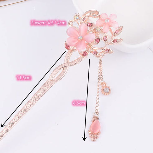 Retro Chinese hairpin The Chinese ancient headdress hairpin hairpin is simple. The flower hairpin is designed for female girls' long hair with bea...