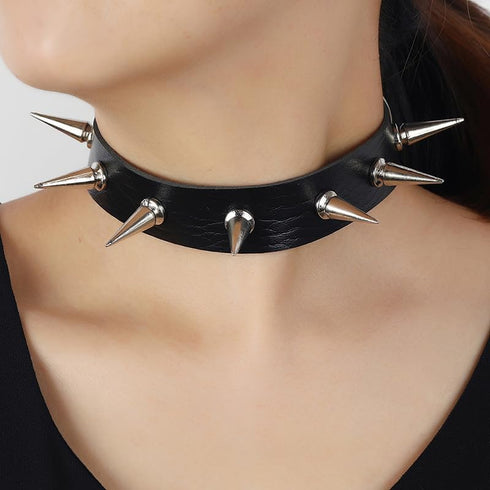 Black Spiked Leather Choker Collar Necklace for Women Gothic Punk PU Chokers Necklaces Halloween Costumes Cosplay Accessories for Women Spike Chok...