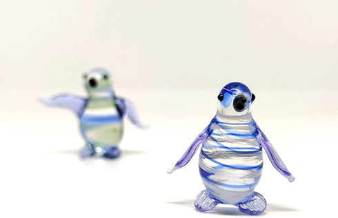 2 Penguins Tiny Figurines Hand Blown Color Glass Art Animals Collectible Gift Home Décor (Blue Green)...