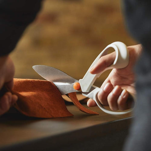 Fiskars SoftGrip PowerCut Fabric and Mixed Media Scissors - 8" Heavy Duty Scissors for Fabric, Cardboard, Cork, Decorative Metal and Foam Cutting ...