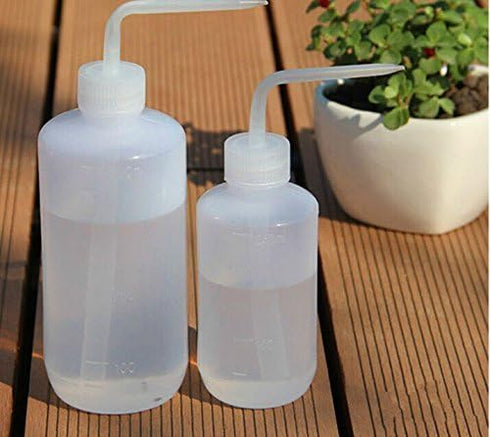 Wash Bottle 500ml and 250ml Narrow Mouth Squeeze Bottle Medical Lab Plastic Safety Squeeze Bottle No Spill Bend Mouth Watering Cans...