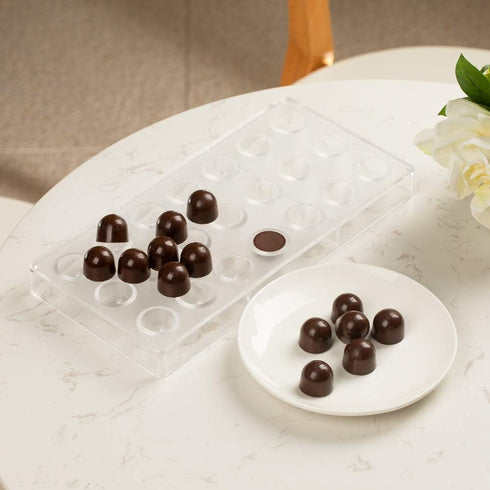 Restaurantware Pastry Tek 10.8 x 3.5 Inch Chocolate Mold, 1 Half Sphere Candy Mold - 21 Compartments, Freezer-Safe, Clear Polycarbonate Semi Spher...