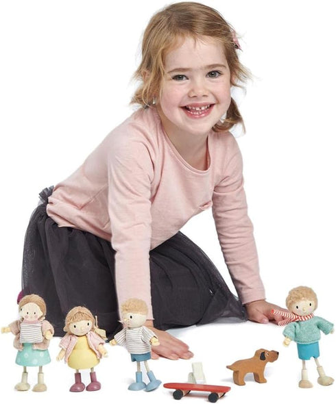 Tender Leaf Toys - The Goodwood Family - Wooden Miniatures Flexible Doll, Multicultural Action Figure for Dollhouse - Encourage Creative and Imagi...
