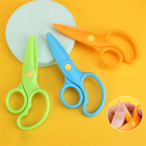 Preschool Training Scissors,3Pcs Children Safety Pre-School Safety Scissors Art Craft Scissors, 2 x 5 inches, Orange/Green/Blue...