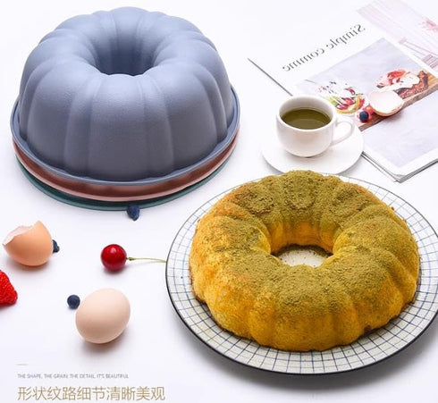 Bundt cake pan Silicone Cake Mold, 10’’ Non-stick Fluted Pans Round Baking Molds for Cake, Jello, Gelatin, Brownie, Cornbread, 12 Cups,Large Size ...