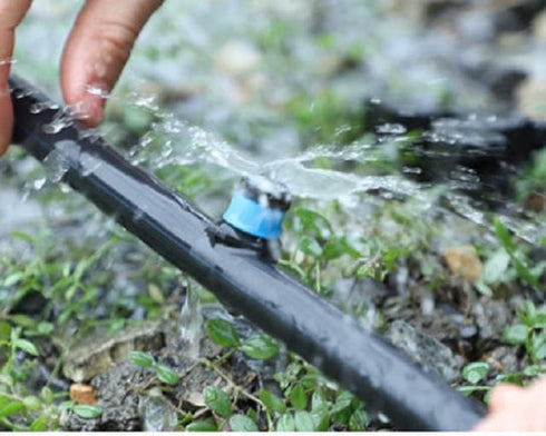 100pcs Drip Emitters Fan Shape Water Flow Adjustable for 1/4" Drip Irrigation Tubing, Micro Spray Emitters 360 Degaree Garden Irrigation Sprayer f...