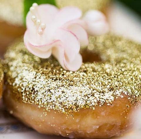 24K GOLD Luxury Cake Disco Diamond Dust, 6 grams for Cakes, Cupcakes, Cookies, Icing, Chocolate Wedding Party Baking Cupcake Cookie Ice Cream Deco...