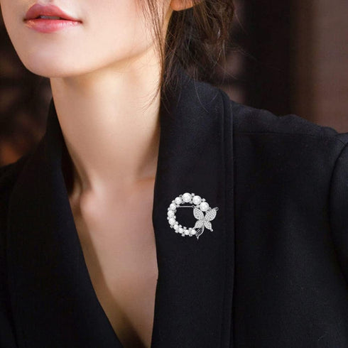 2 Pcs Butterfly Pearl Brooch Pin Wreath Brooch Safety Pin Wedding Bridal Brooches Women Crystal Rhinestones Brooch Collar Lapel Pin Badge for Dres...