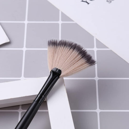 Paint Brush Set Artist Fan Painting Brushes Wood Long Hands for Oil Acrylic Watercolor Ink Gouache Oil Painting, Canvas, Ceramics, Face Body Art a...