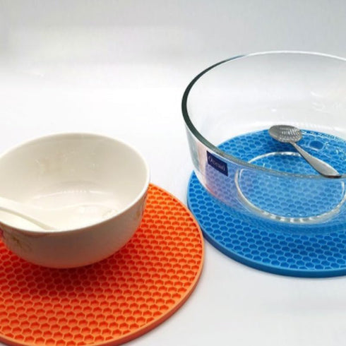 Trivets for Hot Dishes (RED) - Hot Pads for Kitchen, Silicone Pot Holders for Hot Pots and Pans, Silicone Mats for Kitchen Countertops, Table, Fle...