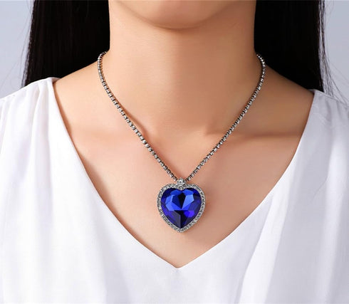 | Stunning Heart of The Ocean Necklace from Titanic Movie | Premium Alloy Silver and 1.3 x 1.38 Inches Swarovski Crystal | Definitely The Best Pre...