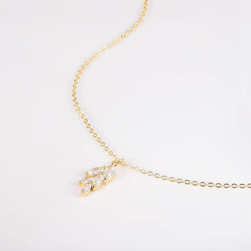 VRIUA Dainty Necklace for Women, Leaf Gold Necklace 14K Gold Plated Simple Gold Necklace Diamond Necklaces for Women Trendy Gold Necklace Jewelry...
