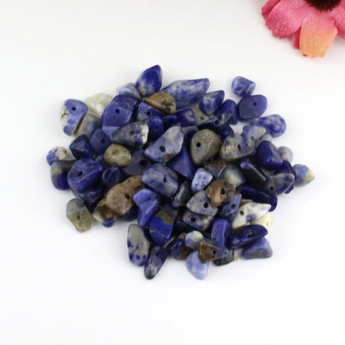600Pcs 3 Strands 5-8mm Bulk Natural Chip Stone Bead Crystals and Healing Stones Bracelet Charms Jewelry Making Kit Jewelry Making Supplies for Mon...