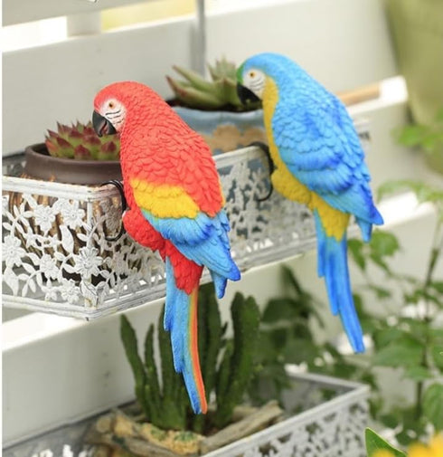 Realistic Parrot Sculpture Resin Hanging Parrots Garden Statues Lifelike Bird Figurines Landscape Ornament Patio Yard Lawn Figurine Tree Decor(Blu...