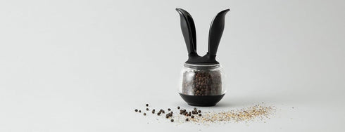 Chef'n PepperBall (Black and Clear)...