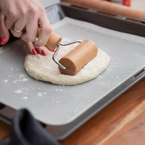 Small Rolling Pin, Wooden Dough Roller, Non-Stick Pizza Roller, Dough Baker Roller Set for Home Kitchen Baking Cooking(9.5cm/3.74in)...