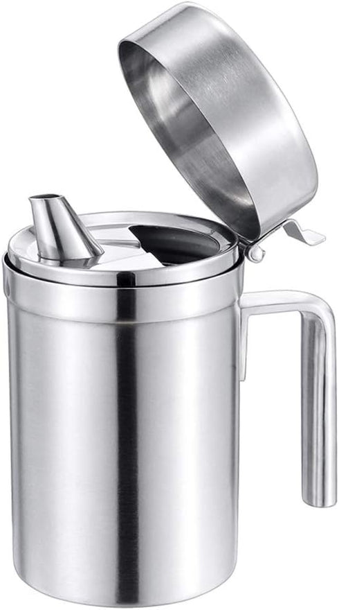 Oil Can Stainless Steel Olive Oil Dispensers Bottle, 550ML Oil Dispenser Pot Leak Proof Oil Salad Storage Oil Bottles Oil Container with Lid for K...