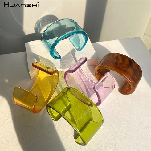 Pingyongchang Acrylic Cuff Bangle Bracelets for Women Chunky Bracelets for Women Colorful Wide Irregular Resin Wristbands Retro Wide Geometric Pla...