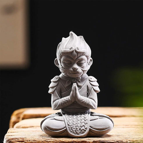 Aquarium Statue Monkey King Aquarium Decorations Asian Buddha Fish Decorations for Tank Collectible Figurines Sun Wukong Statue Solid Aquarium Dec...