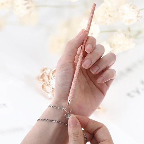 2Pcs Bracelet Helper Tool Stainless Wearing Assistance Tool Aid Jewelry Quick Wear and Removal Metal Hook Equipment for Bracelet Necklace Watch Cl...