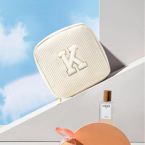 Cute Makeup Bag for Women - Monogram Personalized Initial Makeup Bags Cosmetic Pouch Make Up Case for Women Her Best Friend Friendship Sister Teac...