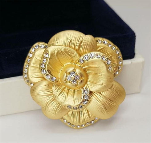 New European and American retro matte golden leaves camellia set with gems ladies fashion personality brooch...