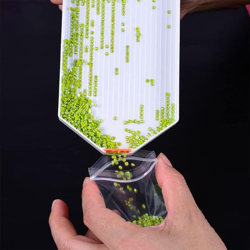 5 Piece Diamond Painting Tool Plastic Bead Sorting Tray Organizer Diamond Rhinestone Plate Bead Sorting Trays Drawing Accessories Kit for DIY Art ...