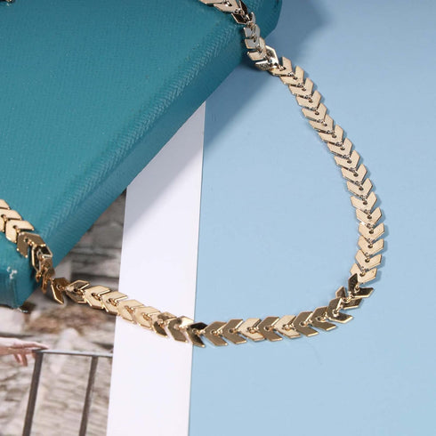 Boho Fishbone Necklace Choker Chain Gold Chevron Choker Necklace Minimalist Fish Bone Clavicle Necklace Arrow Chain Short Necklace Jewelry for Wom...