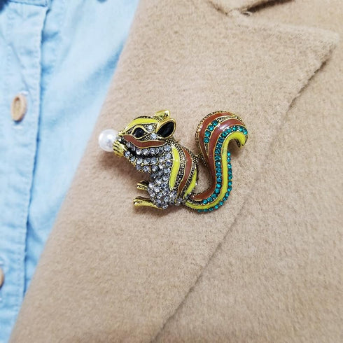 2Pcs Creative Squirrel Pearl Brooch Animal Coat Sweater Lapel Brooches For Wedding Party Gift...
