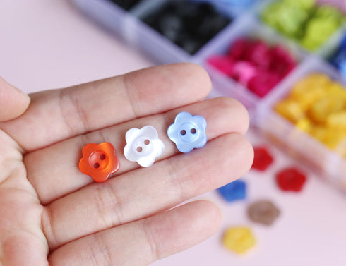 525pcs 1/2 inch (12.5mm) 11 Colors Flower Shape Resin Buttons for Sewing Blouse Shirts 2 Holes Button DIY Crafts Projects Scrapbooking DIY Project...