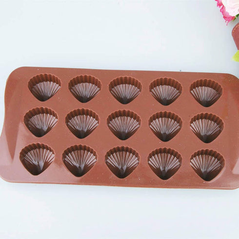 Silicone Mold Shell Shape Cupcake Muffin Baking Cup Mold Chocolate Soap Candle Ice Tray for Festival Holiday Kitchen Dining...