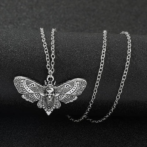 Wixine 2Pcs Skull Head Moth Necklace Animal Pendant Lady Necklace...