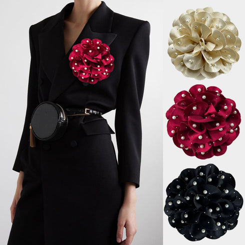 Elegant Large Rose Flower Brooches Lapel Pins Handmade Dainty Satin Fabric Pearl Brooches Big Camellia Flower Brooch Pin for Women Wedding Part Da...