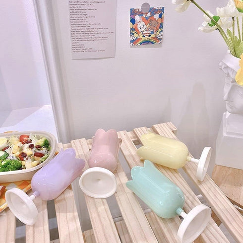 Purple Pen Holder for Desk, Plastic Tulip Pen Holder Girl Small Makeup Box Cute Stationery Organizer Pencil Stand Case Pencil Cups Desktop Decorat...