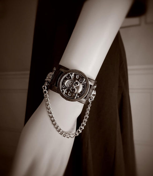 Punk Skull Men's Wrist Watch&Women's Watch,Skull Flip Cover Watch,Skull Ornament+Chain Elements,Fashion for Cosplay Lovers...