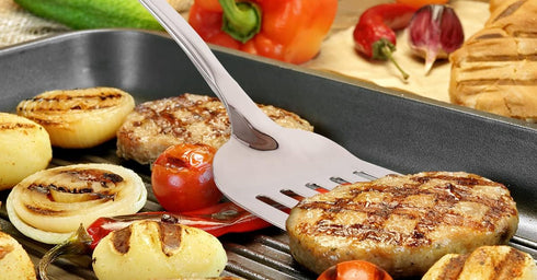 Zulay Kitchen Stainless Steel Metal Spatula – Lightweight, Strong & Durable Metal Turner – Easy to Use, Comfortable Grip, Heat Resistant & Dishwas...