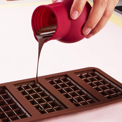 Webake Silicone Chocolate Melting Pot Microwave Melt and Pour Candy Butter Warmer for Mold Heat Sauce Syrup Cream, European Standard Silicone Baki...