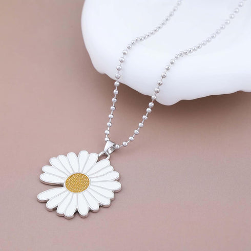 Bohemia Long Daisy Pendant Necklace Enamel Flower Necklace White Daisy Chain Necklace Silver Ball Chain Necklace Large Sunflower Necklace Jewelry ...