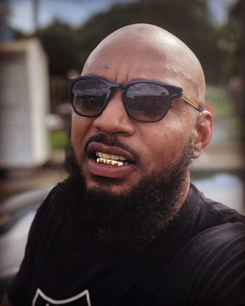 TOPGRILLZ Grills for Your Teeth Gold Grillz 18K Gold Plated Rapper Costume Grillz Teeth for Men and Women Hip Hop Polished 6 teeth Extra Silicon M...