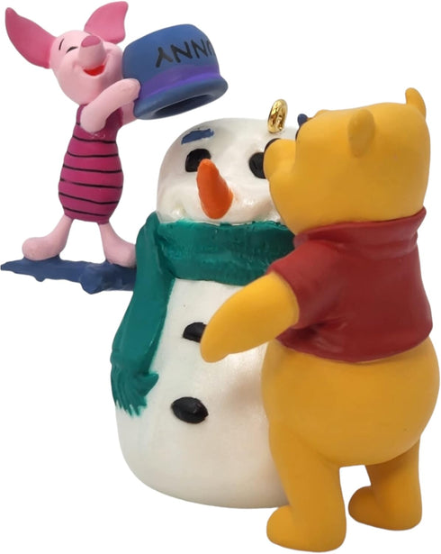 Hallmark Building a Snowman Winnie The Pooh 1998 Keepsake Ornament QXD4133...