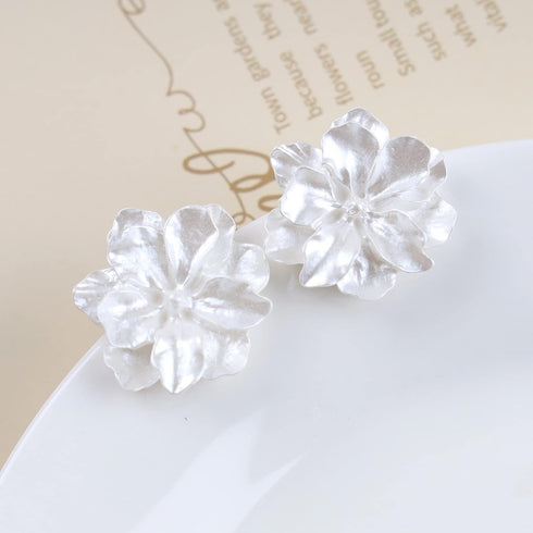 Boho Acrylic Flower Earrings White Flower Studs Earrings Vintage Flower Earrings Wedding White Flower Earrings Jewelry for Women...