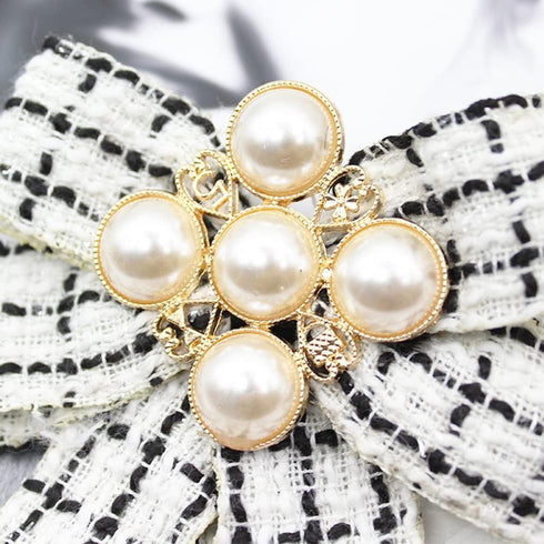 Pearl Bowknot Pre-Tied Brooch Elegant Ribbon Neck Tie Pin for Women Ladies Girls Student Brooches Suit Shirt Pins Fashion Collar Clothing Accessor...