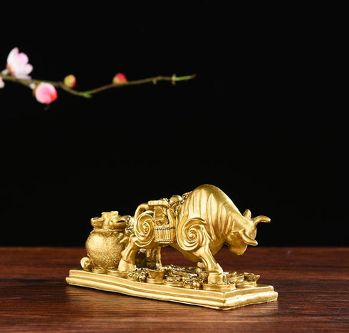 BRASSTAR Resin Fengshui Statue Bull Bring Gold Attract Wealth Fortune Luck Gather Wall Street Business Gifts Financial Securities Mascot Office Ho...