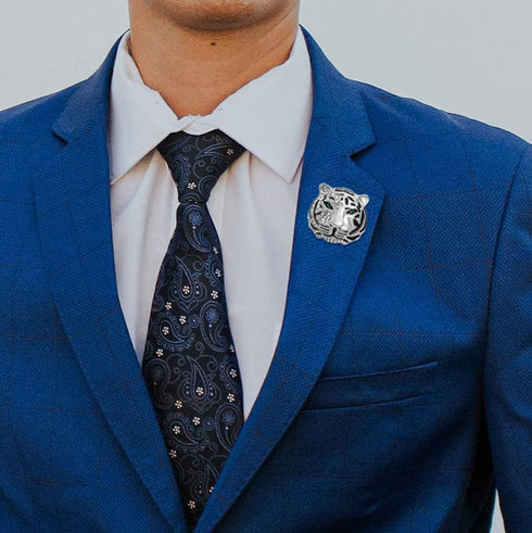 Rhinestone Tiger Head Brooch Pins.Gold Silver Animal Lapel Pin,Charm Lion Coat Collar Brooch for Men Suit Pin...