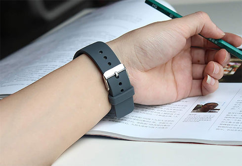 1PC Large Watch Band/Strap for Samsung Gear S2 Smartwatch Band Replacement Accessories with Metal Clasps Watch Strap/Wristband Silicone (Black)...